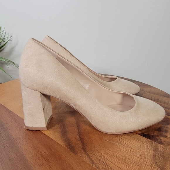 Kelly & Katie Liya Beige Block Heel Pumps Size 6.5 - Picture 5 of 17